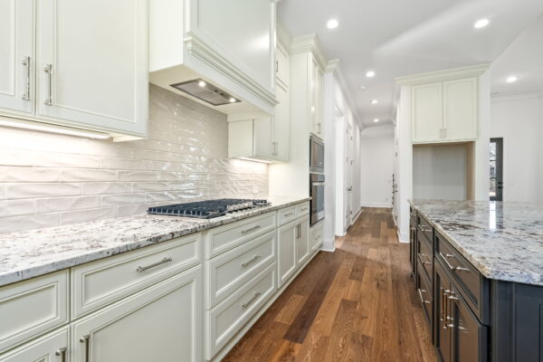 10-web-or-mls-705 Bethesda Court-9