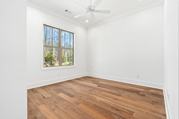 12-web-or-mls-705 Bethesda Court-11