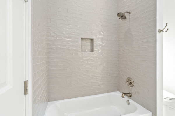 15-web-or-mls-705 Bethesda Court-14