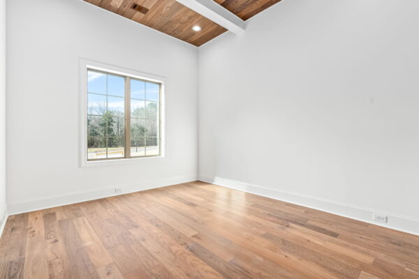 5-web-or-mls-705 Bethesda Court-5