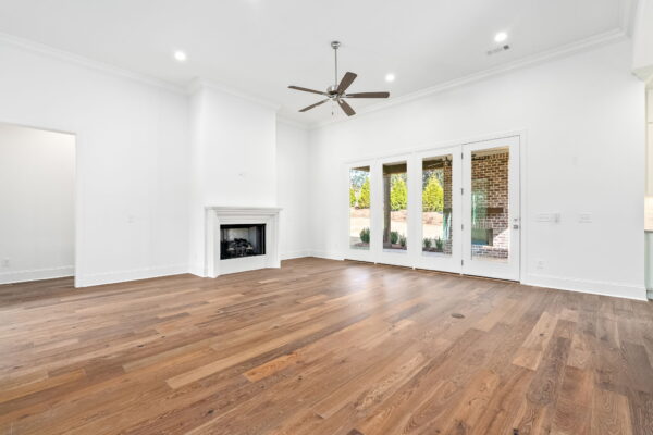 6-web-or-mls-705 Bethesda Court-6