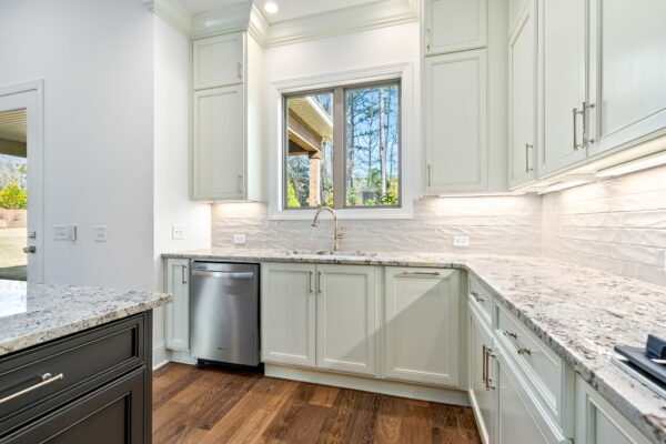 9-web-or-mls-705 Bethesda Court-8