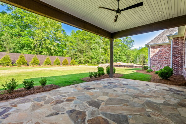 24-web-or-mls-26 - Patio