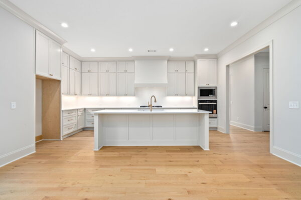 6-web-or-mls-08 - Kitchen 1