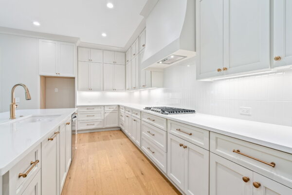 7-web-or-mls-09 - Kitchen 2